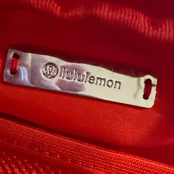 Lululemon Athletica Red Crossbody Bag - Picture 5 of 14